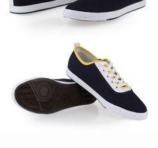 原创国产鞋情侣视频在线,国产鞋情侣演绎甜蜜爱情故事